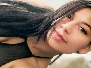 Streamate Live Sex Cam of Yasmine_Tapias