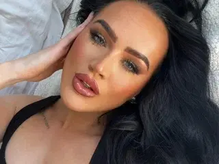 Streamate Sex Chat of Lola_Valentina