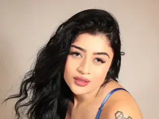Streamate Free Live Porn of Luciana_Roy