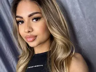 Streamate Sex Cam of Asha_Yuvas
