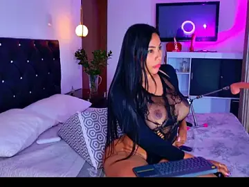 Stripchat Live Porn of SQUIRT4UMEGAN
