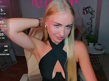 Stripchat Sex Cam of TessaGrays
