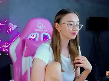 Stripchat Free Porn Cam of Lucy_Green