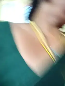 Stripchat Live Sex Cam of mynatamil143