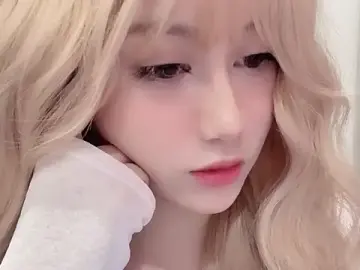 Stripchat Free Porn Cam of -Cinderella-