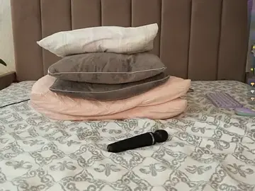 Stripchat Live Porn of honeyed_poison