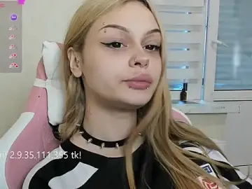 Stripchat Free Porn Cam of MelonyEmo