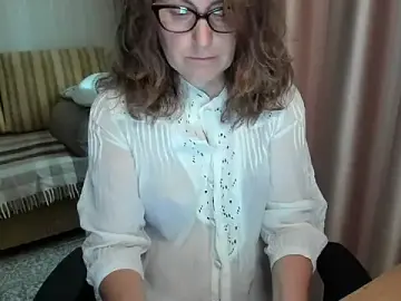 Stripchat Live Sex Cam of lauraoven