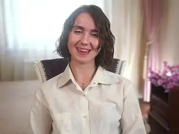 Stripchat Watch Live Sex Cams of LucreciaLaforrest