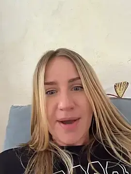 Stripchat Live Porn of AnnaMist_