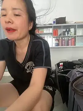 Stripchat Free Porn Cam of Ivy_Trix2