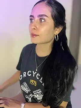Stripchat Watch Live Sex Cams of Aria_uwu