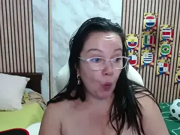 Stripchat Free Live Porn of Sonialorens_