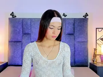 Stripchat Free Porn Cam of NicolMiller4