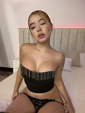 Stripchat Live Porn of Mia_Roswell
