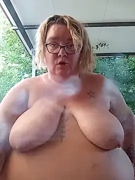 Stripchat Live Sex of diosacurvy1984
