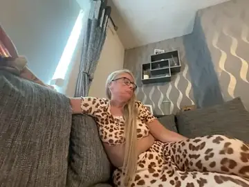 Stripchat Sex Chat of Anastasia-BlondeXX