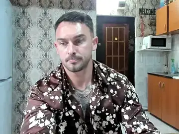 Stripchat Nude Webcam of Jonmusclemaster