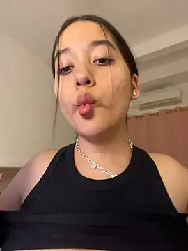 Stripchat Adult Webcam of Nhefertary