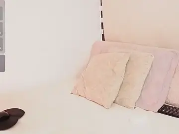 Stripchat Free Porn Cam of Alexxandra_12