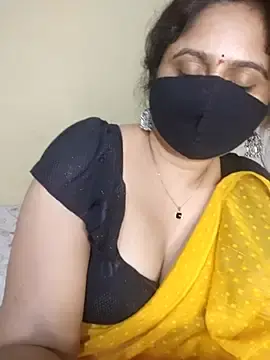 Stripchat Adult Webcam of Sravvi499