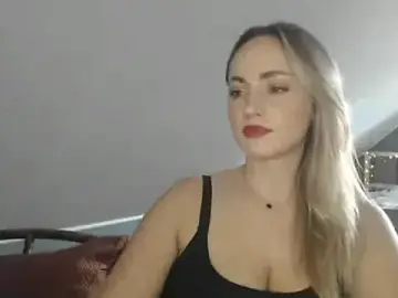 Stripchat Live Porn of ScarlettSensitive