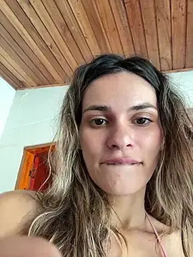 Stripchat Sex Cam of cuteluci_