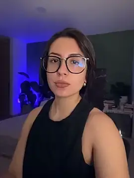 Stripchat Nude Webcam of EmaSaenz