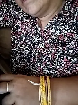 Stripchat Nude Webcam of Simran_008