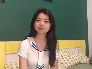 Stripchat Live Sex Cam of Shy_Kira