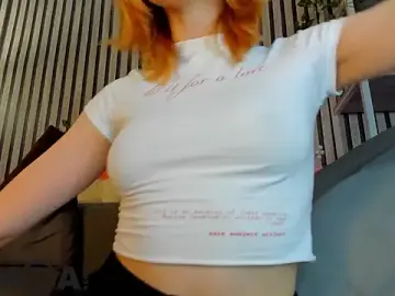 Stripchat Watch Live Sex Cams of Little_Chips