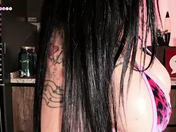 Stripchat Free Live Porn of willowboobs