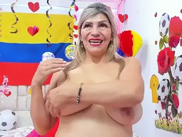 Stripchat Best Webcam of Celeste_Lincon