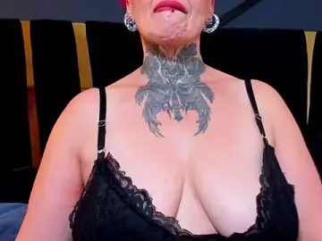 Stripchat Best live sex cam show of mistress_sandy