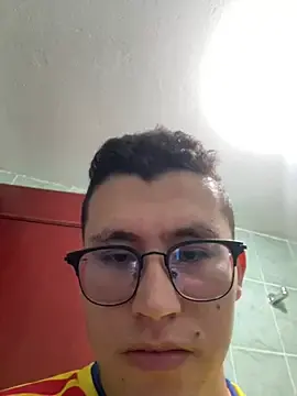 Stripchat Adult Webcams of Kurtxxx22