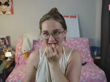 Stripchat Watch Live Sex Cams of Miatiny