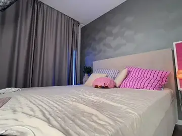 Stripchat Live Porn of GlossyVixen