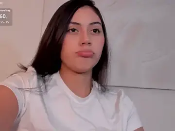 Stripchat Sex Cam of AmbarJames_