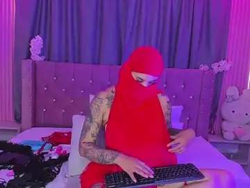 Stripchat Free Porn Cam of Nayla-Mouna