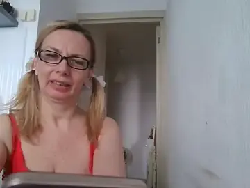Stripchat Adult Video Chat of Sweetmurrr