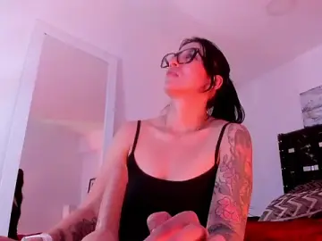 Stripchat Watch Live Sex Cams of ZarayFeet