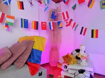 Stripchat Sex Cam of Amelie_Wine