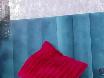 Stripchat Free Porn Cam of Roxie_Anne