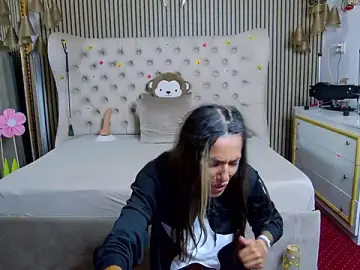 Stripchat Live Porn of PlayfulShow