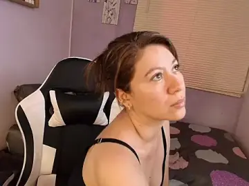 Stripchat Watch Live Sex Cams of luna_desiree