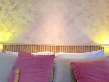 Stripchat Free Porn Cam of Darcy_glow_