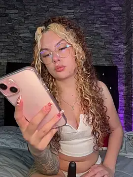 Stripchat Adult Webcam of Joyce-fire