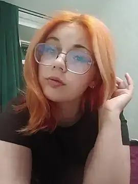 Stripchat Sex Cam of LoisFox