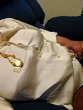 Stripchat Live Sex Cam of Tamillakshmi27