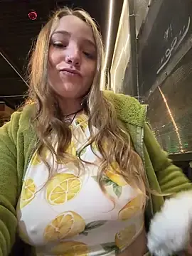 Stripchat Live Sex of sashapulse